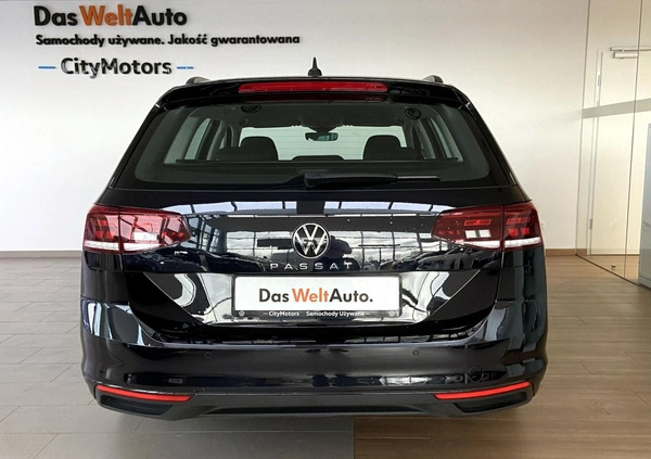 Volkswagen Passat cena 96900 przebieg: 82441, rok produkcji 2020 z Toszek małe 497